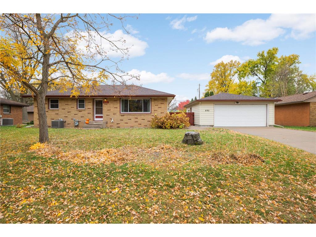 692 Grandview Avenue W Roseville MN 55113 6806341 image1