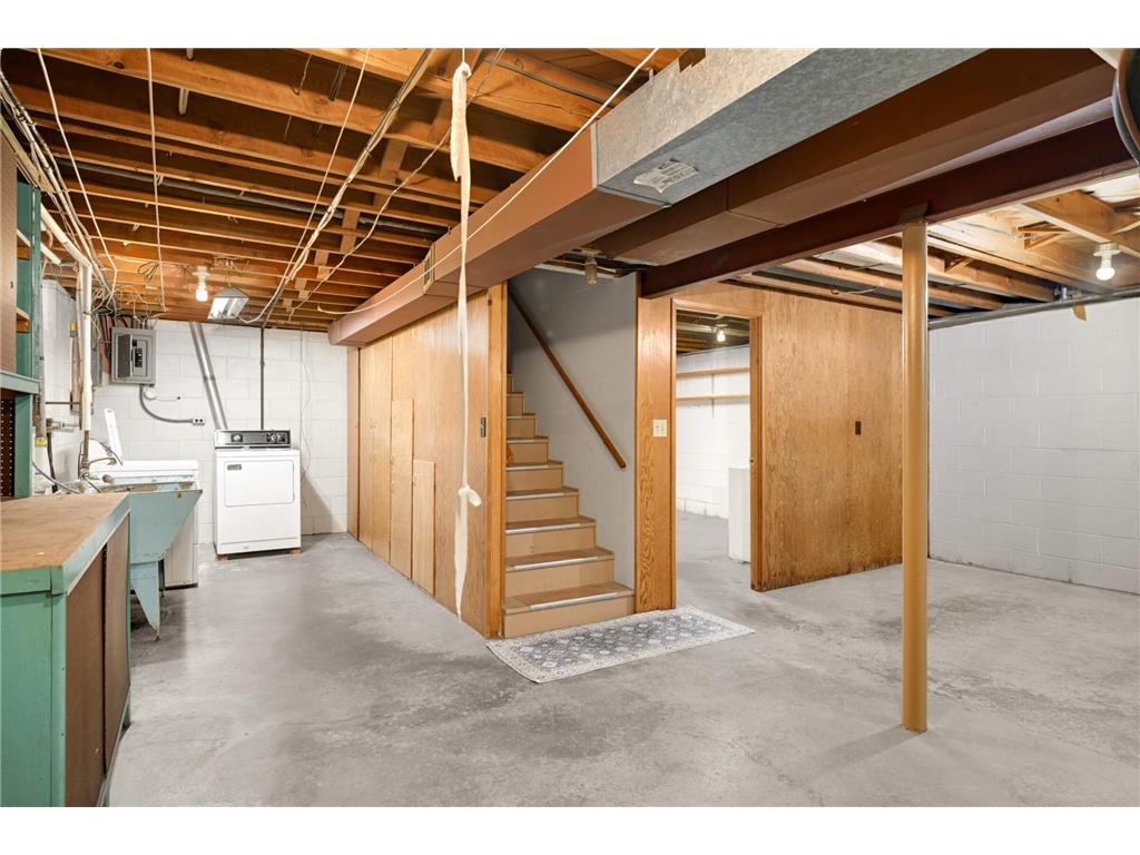 692 Grandview Avenue W Roseville MN 55113 6806341 image17