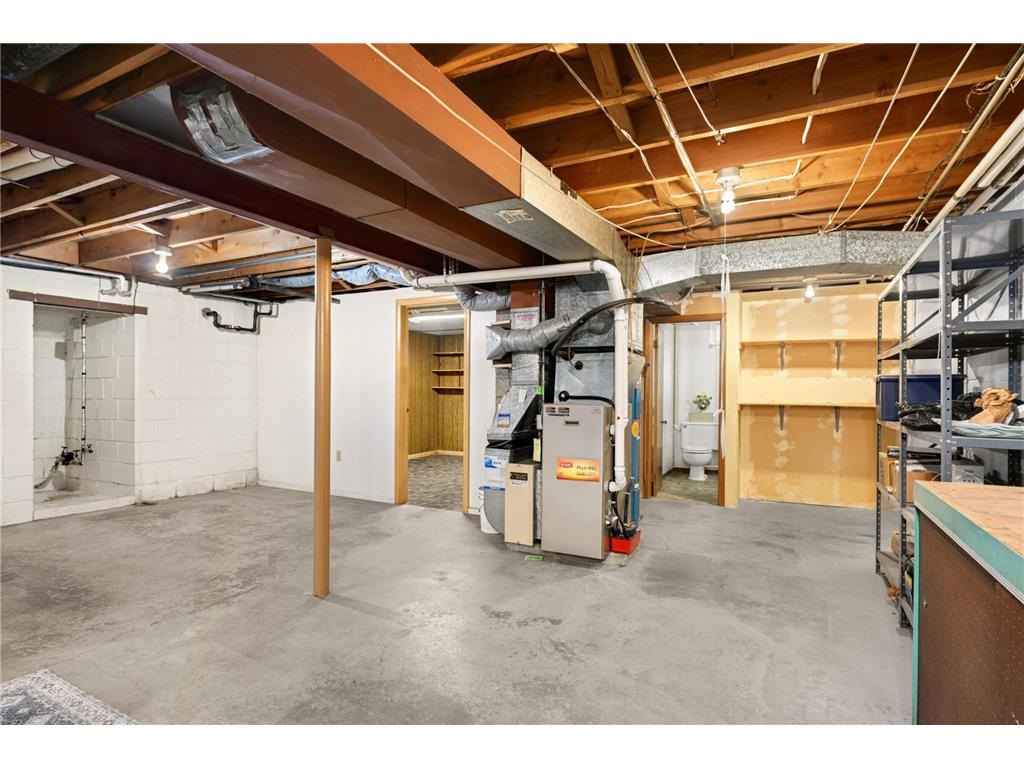 692 Grandview Avenue W Roseville MN 55113 6806341 image18