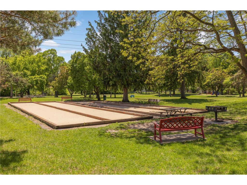 692 Grandview Avenue W Roseville MN 55113 6806341 image27