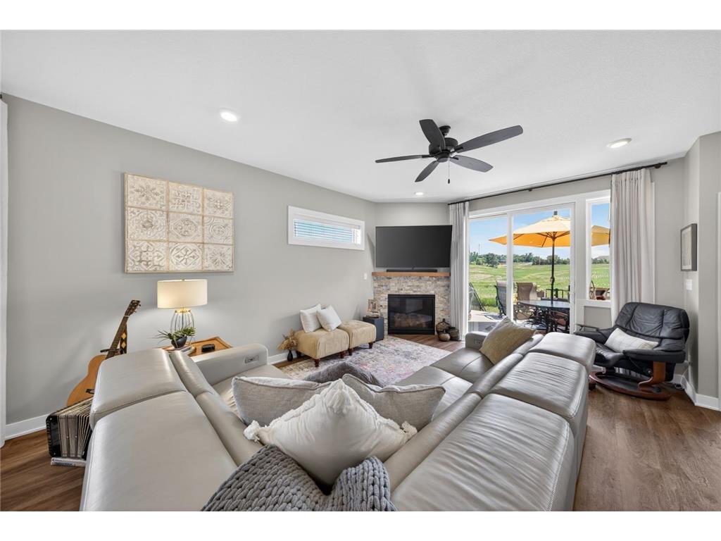 692 Shardlow Place NE Byron MN 55920 7091768 image17