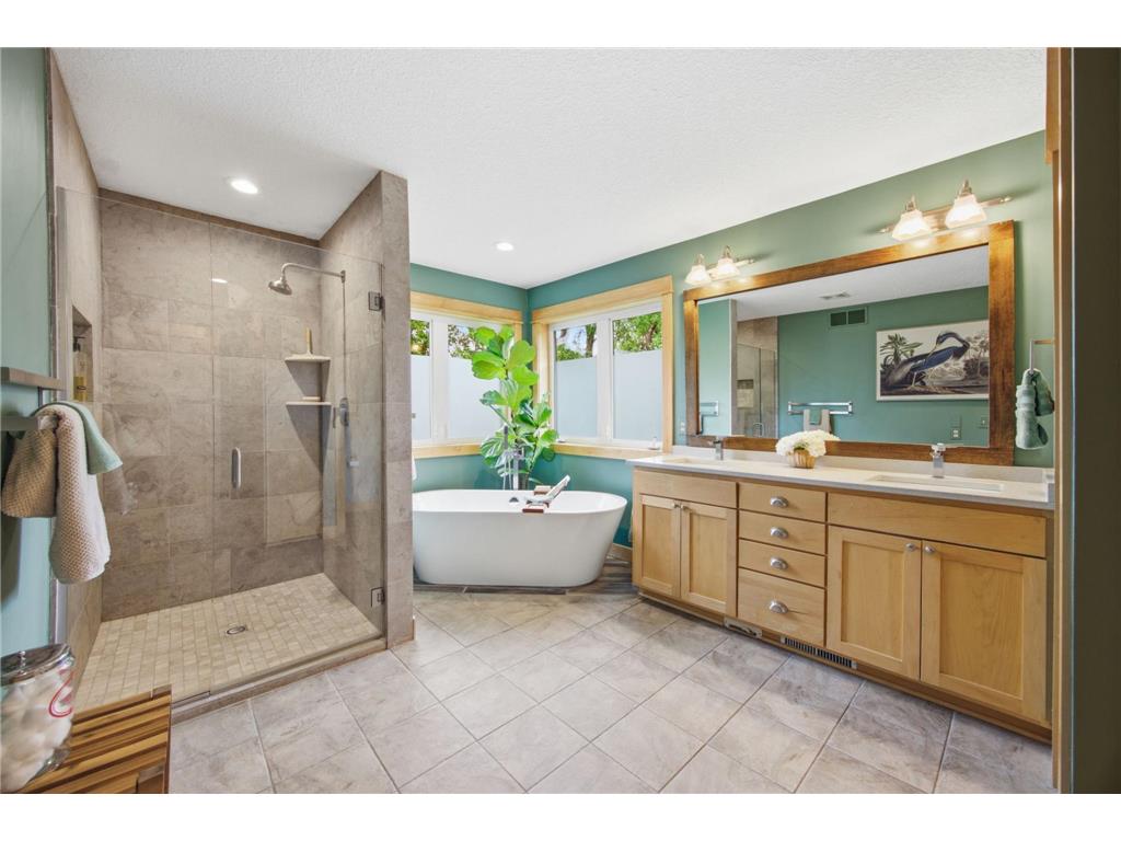 692 Shelerud Drive Eagan MN 55123 7076984 image44