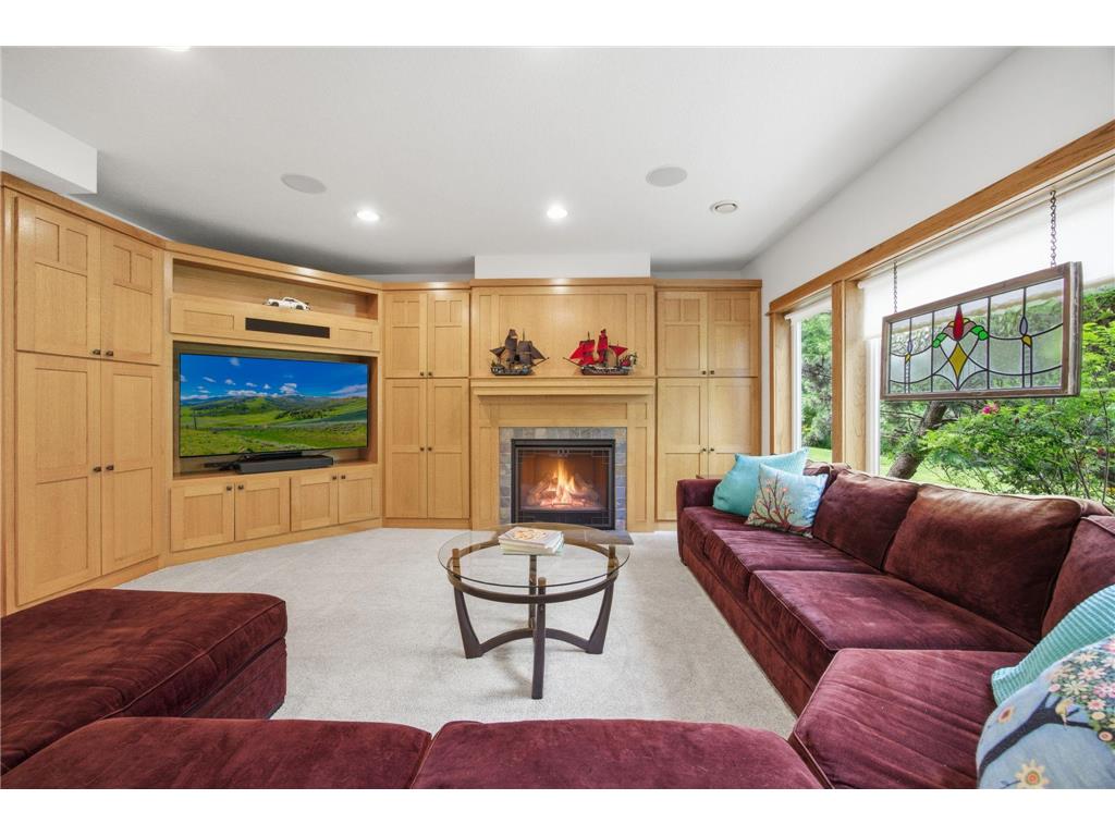 692 Shelerud Drive Eagan MN 55123 7076984 image50