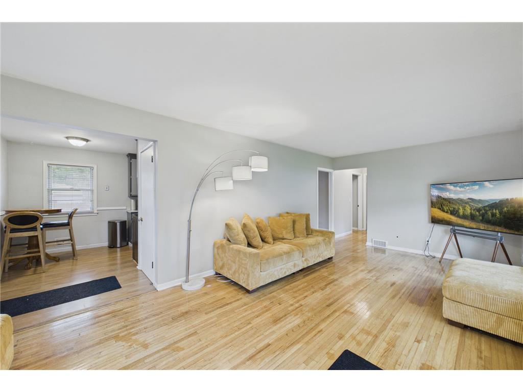 6924 Drew Avenue N Brooklyn Center MN 55429 7072028 image2