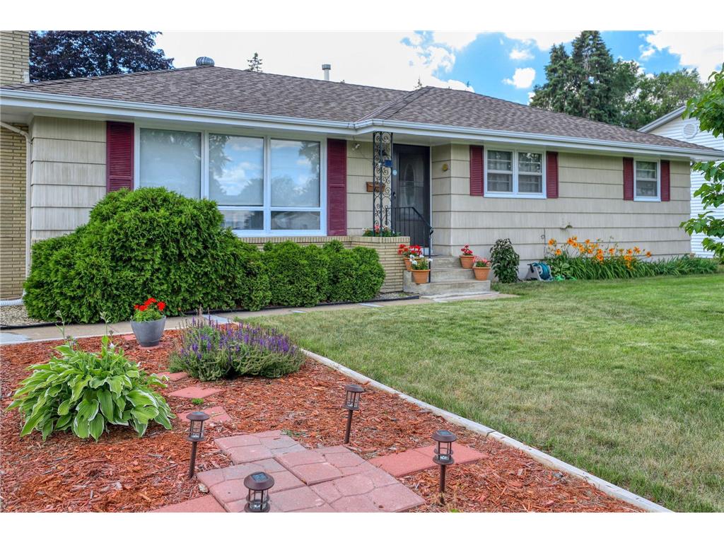 6925 Halifax Avenue N, Brooklyn Center, MN 55429 MLS 6360106 Edina