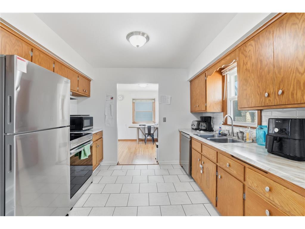 6925 Halifax Avenue N Brooklyn Center MN 55429 7094021 image10