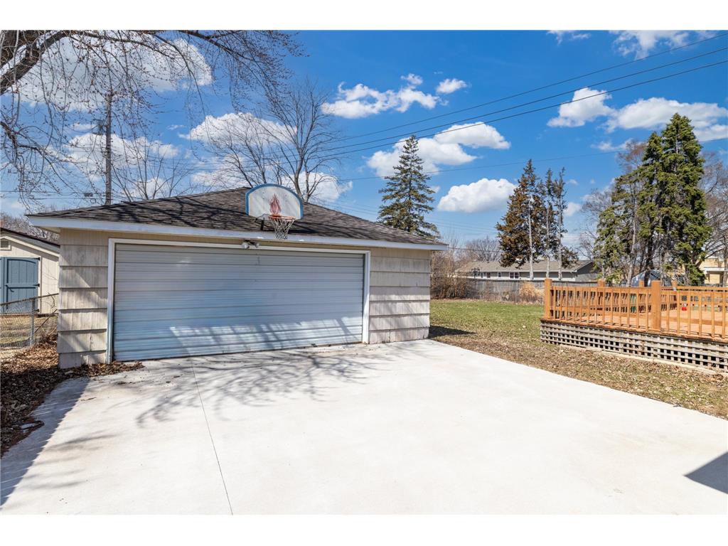 6925 Halifax Avenue N Brooklyn Center MN 55429 7094021 image4