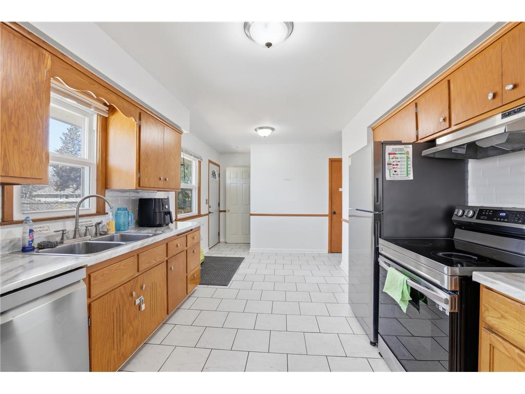 6925 Halifax Avenue N Brooklyn Center MN 55429 7094021 image9