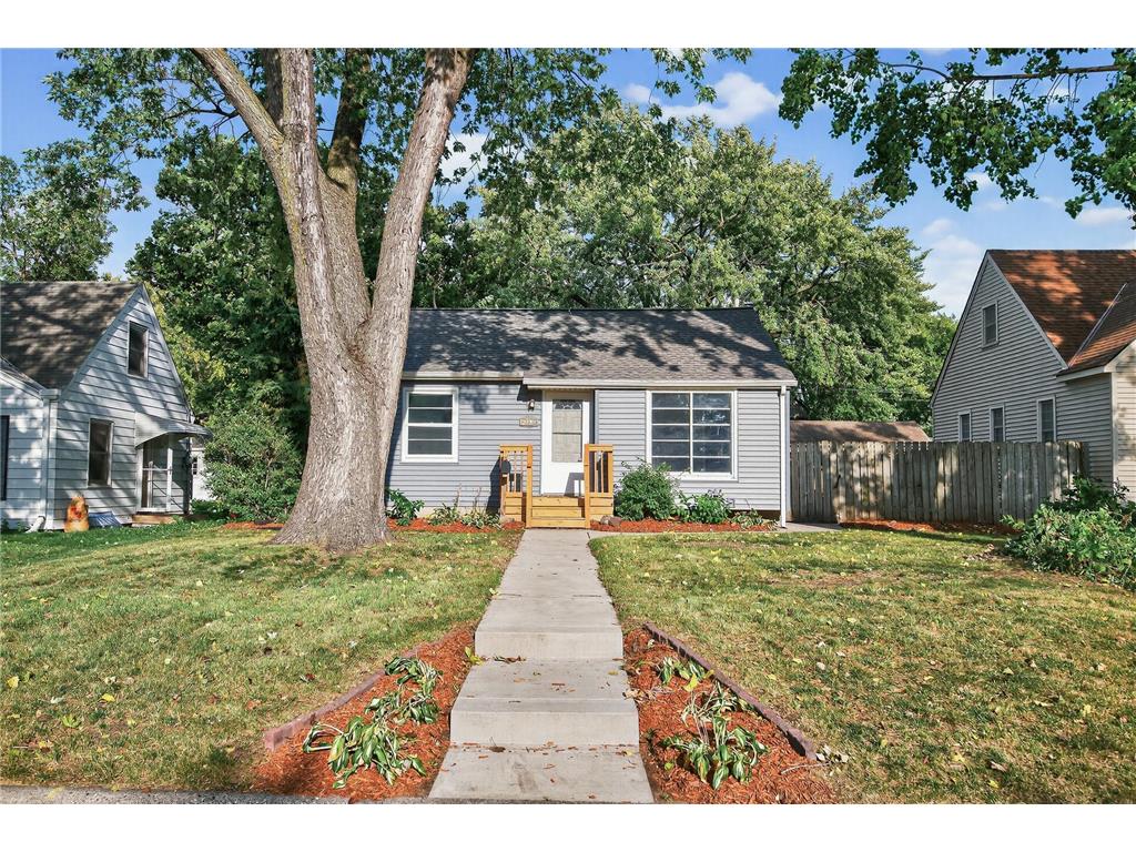 6925 Russell Avenue S Richfield MN 55423 6782225 image1