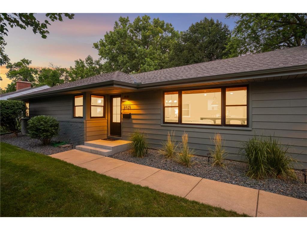 6925 Southdale Road Edina MN 55435 6762523 image1