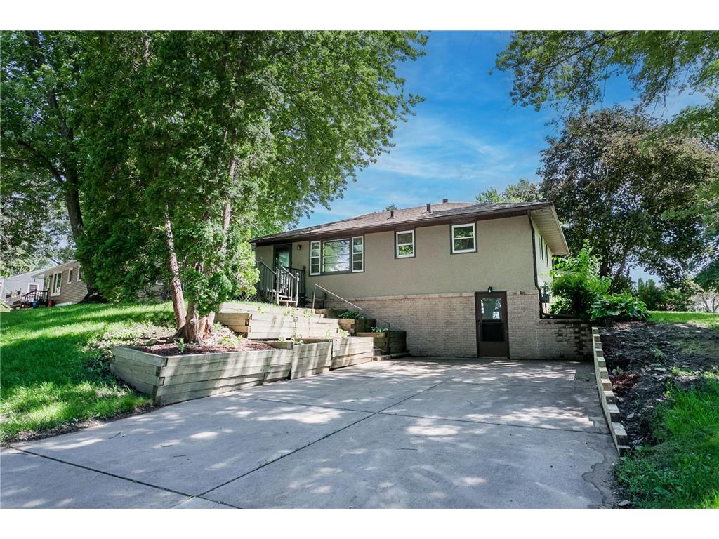 6927 14th Street N Oakdale MN 55128 6544709 image1