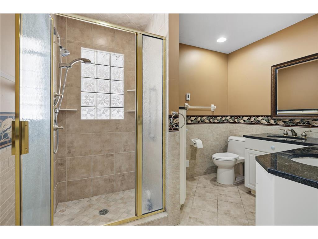 6929 Glenwood Avenue Golden Valley MN 55427 7021752 image15