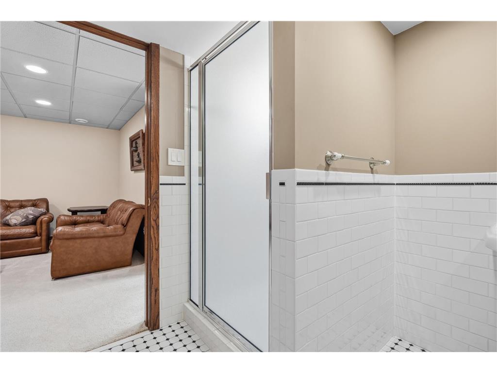 6929 Glenwood Avenue Golden Valley MN 55427 7021752 image21