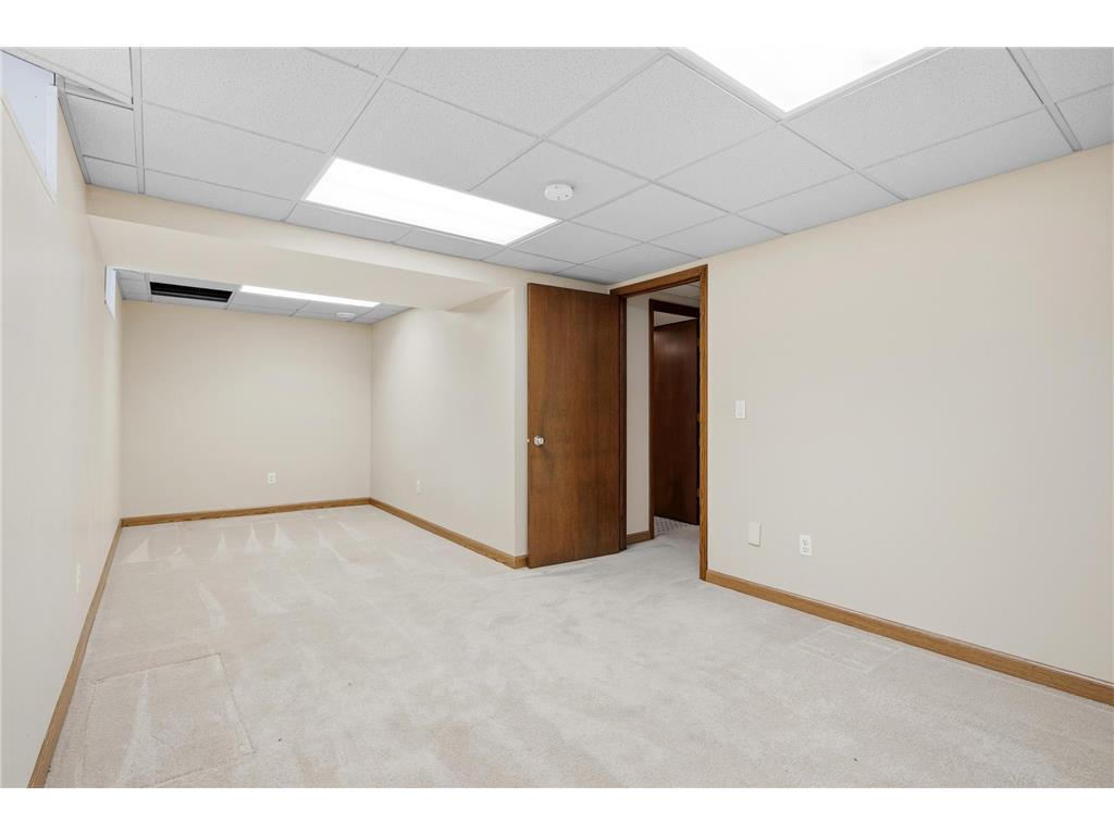 6929 Glenwood Avenue Golden Valley MN 55427 7021752 image22