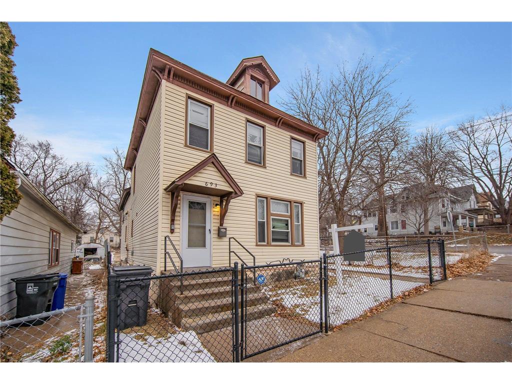 693 Case Avenue, Saint Paul, MN, 55106 MLS 6479034 Edina Realty