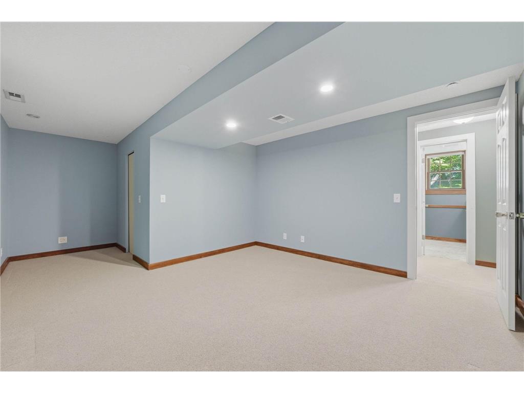 6930 Foxglove Circle Excelsior MN 55331 7084002 image41