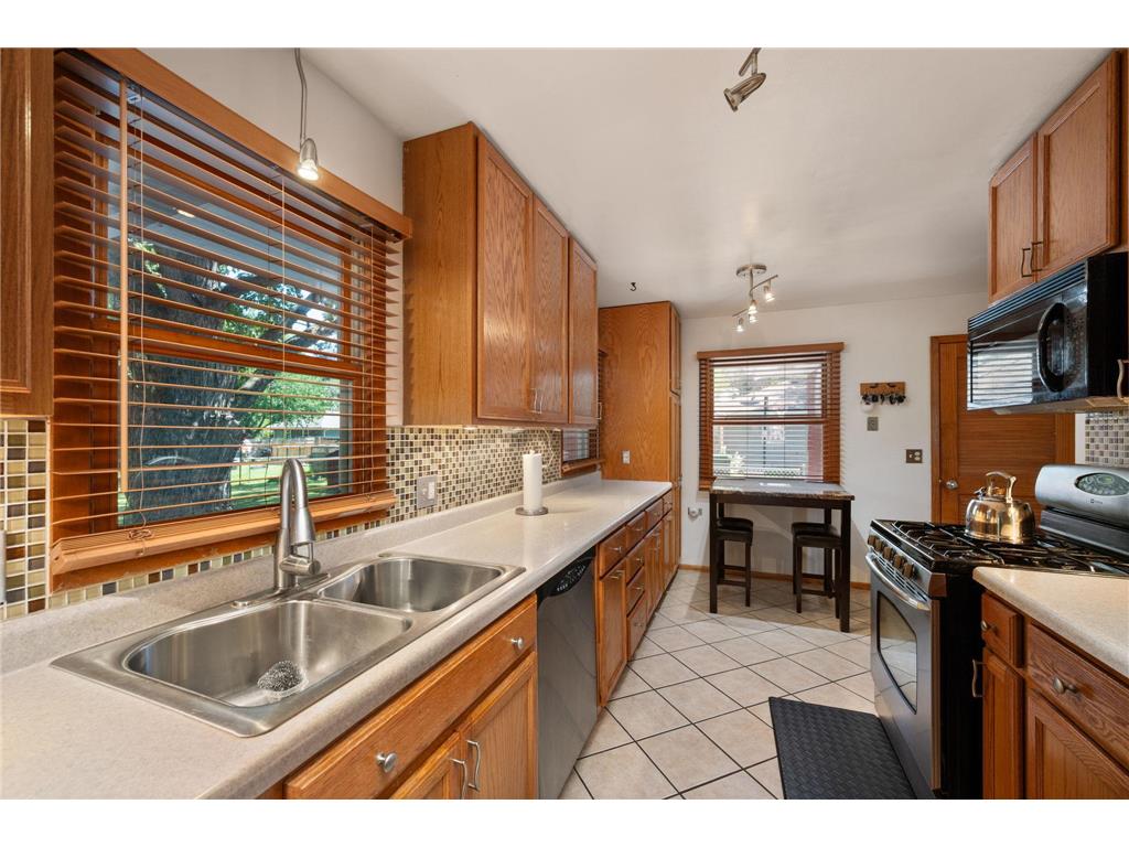 6932 Kentucky Avenue N Brooklyn Park MN 55428 7107556 image11