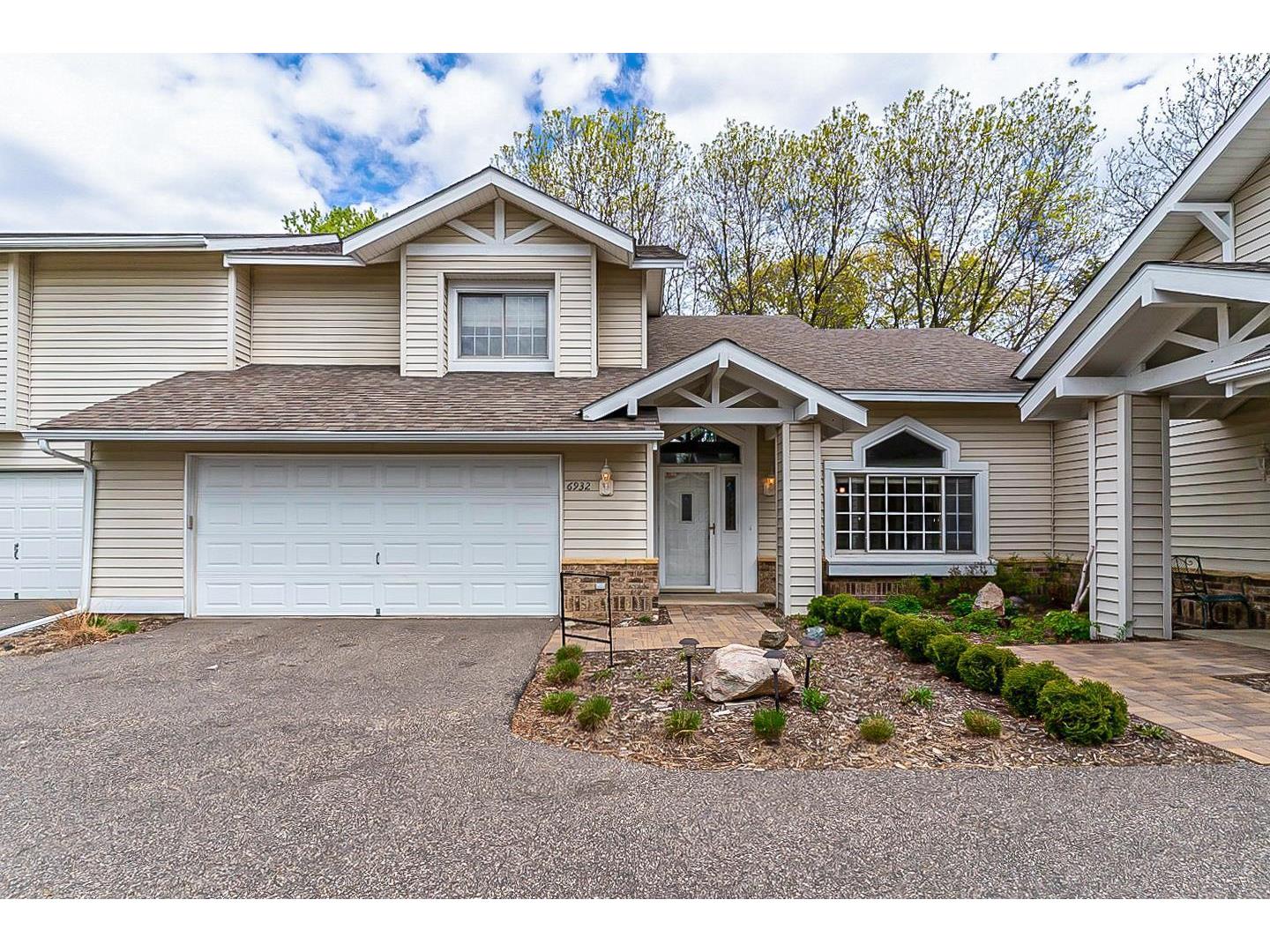 6932 Lake Terrace E, Woodbury, MN 55125 MLS 5755018 Edina Realty