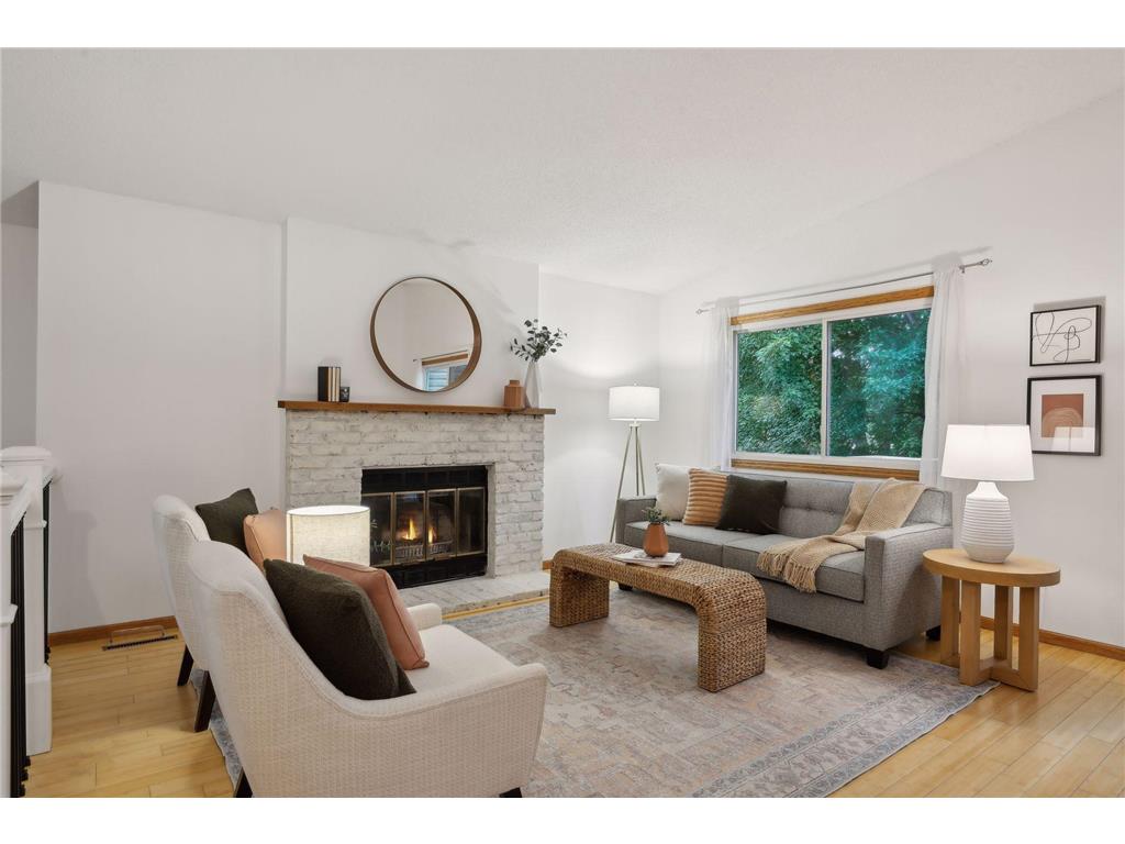 6932 Sherwood Road Woodbury MN 55125 6554080 image1