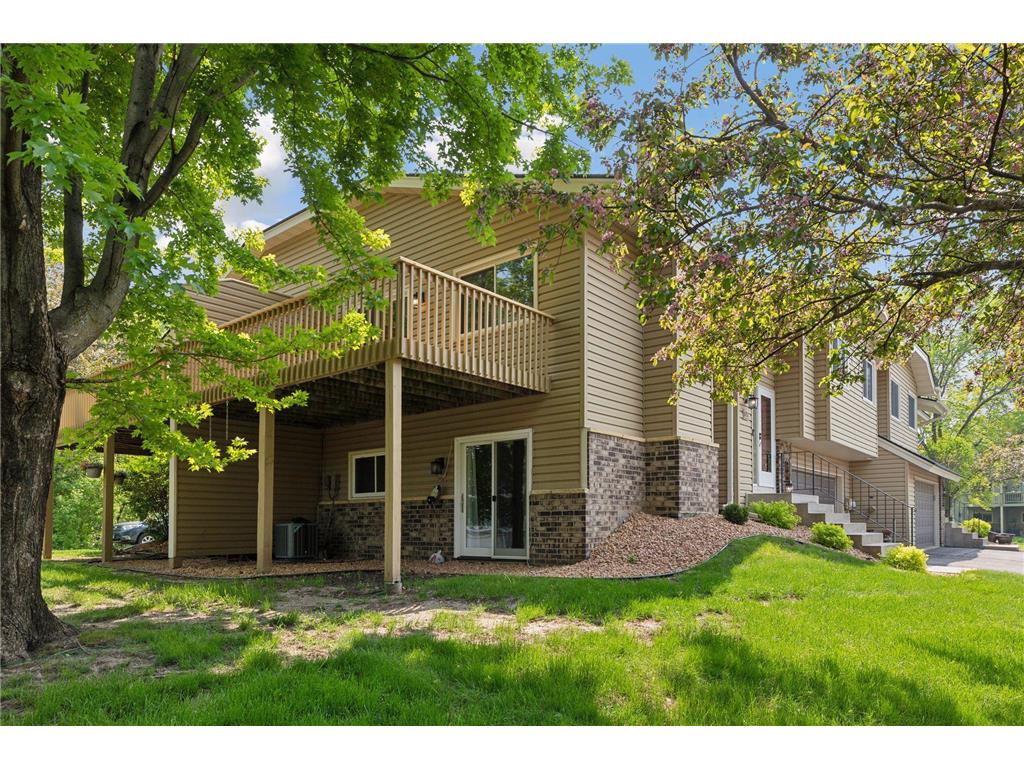 6932 Sherwood Road, Woodbury, MN, 55125 | MLS: 6554080 | Edina Realty