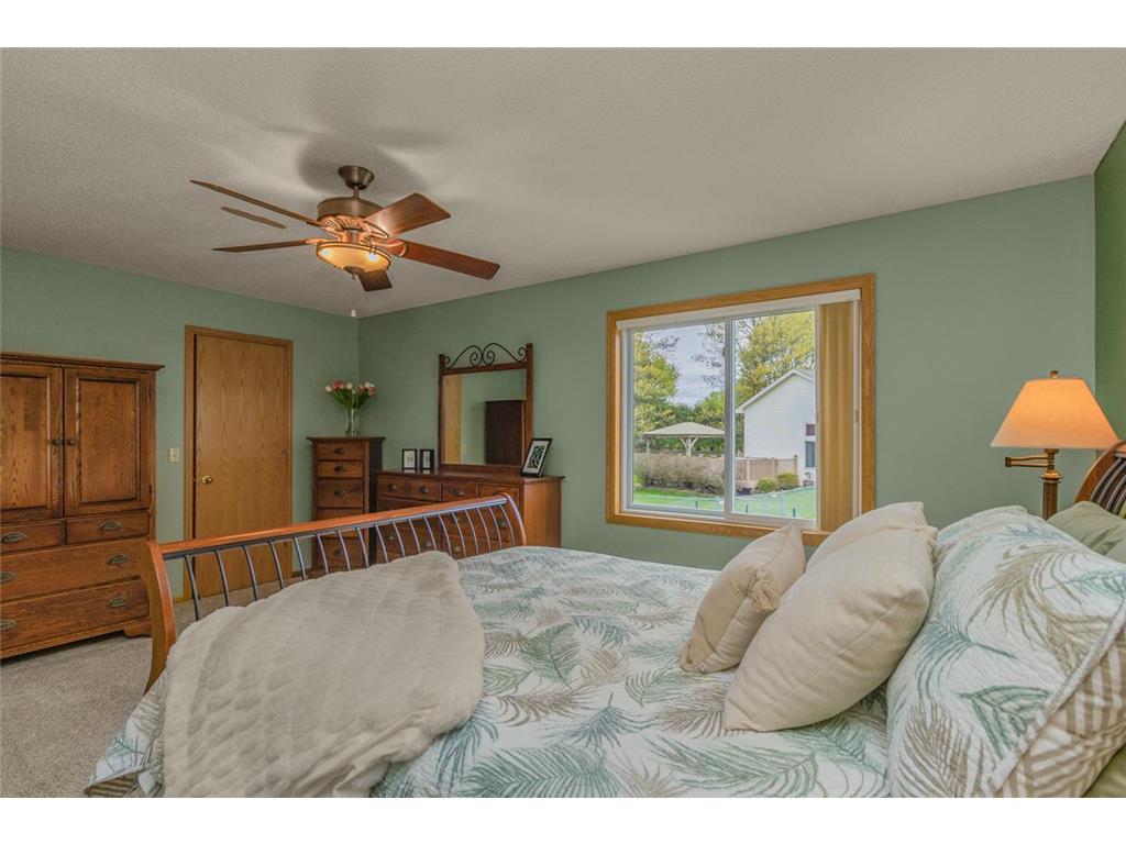 6934 4th Street Court N Oakdale MN 55128 7068278 image16