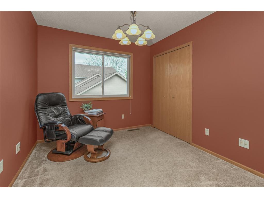 6934 4th Street Court N Oakdale MN 55128 7068278 image18