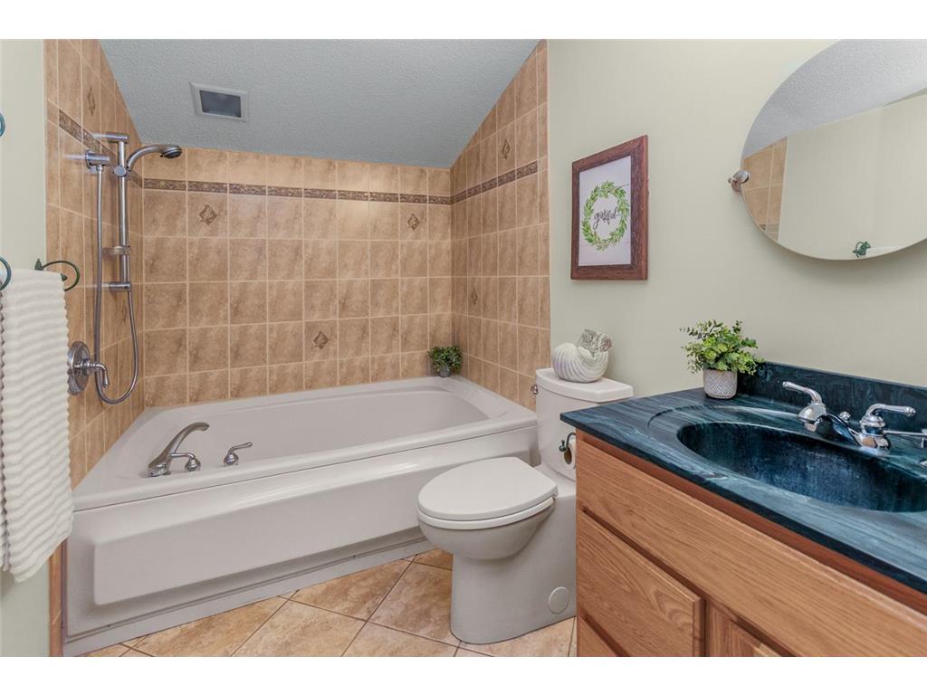 6934 4th Street Court N Oakdale MN 55128 7068278 image23