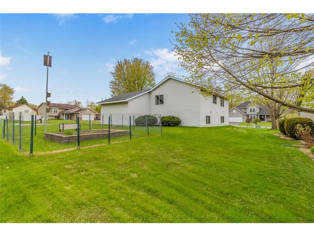 6934 4th Street Court N Oakdale MN 55128 7068278 image29