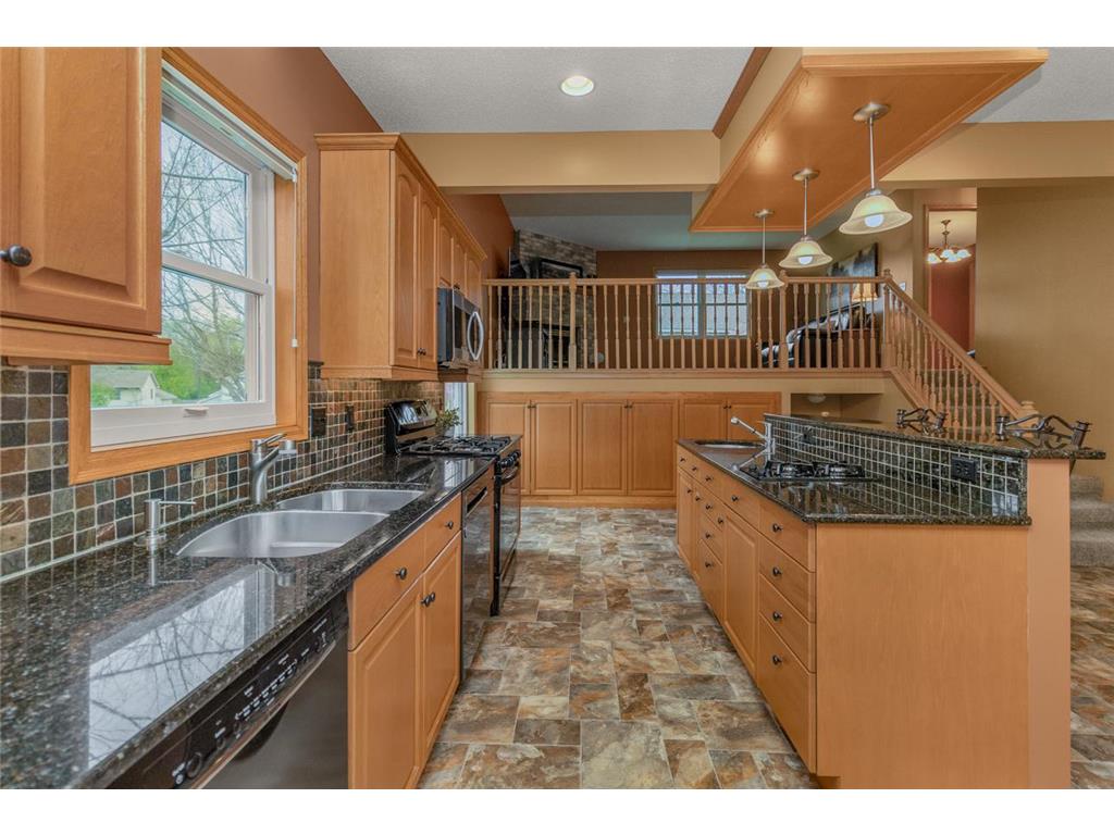 6934 4th Street Court N Oakdale MN 55128 7068278 image9