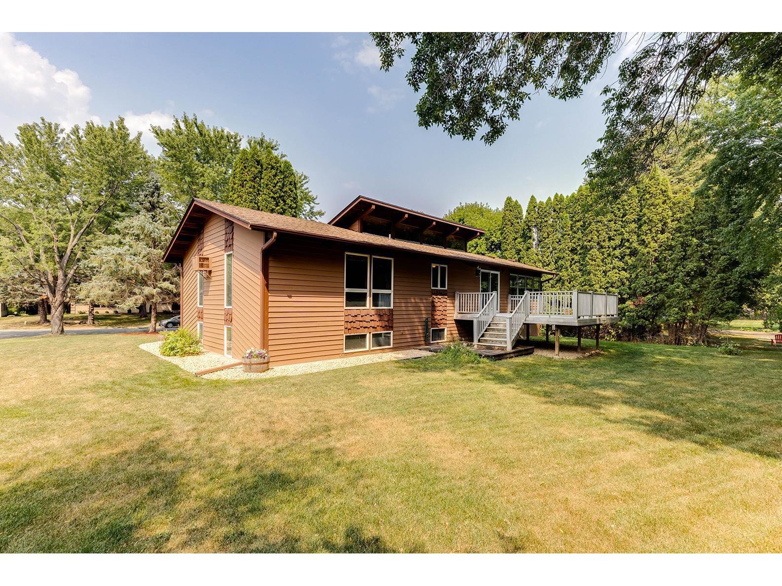 694 Apache Lane, Mendota Heights, MN 55120 MLS 6071317 Edina Realty