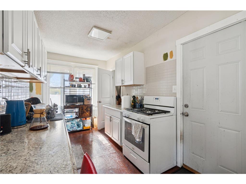694 Central Avenue W Saint Paul MN 55104 7022763 image26