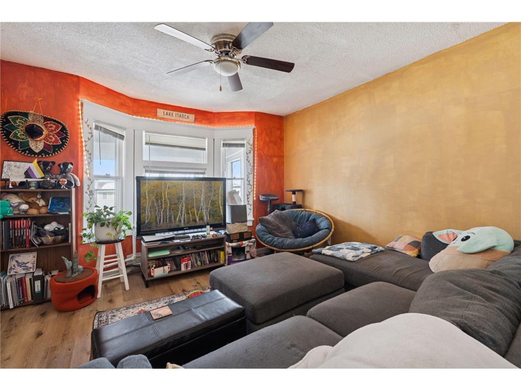 694 Central Avenue W Saint Paul MN 55104 7022763 image30