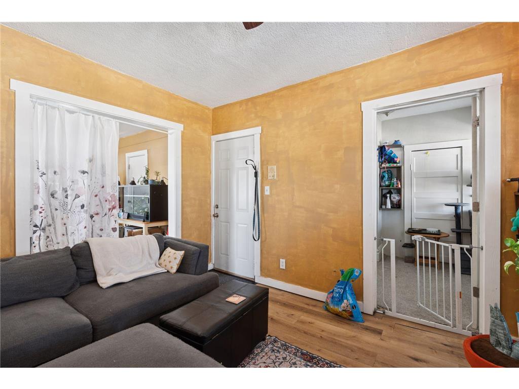 694 Central Avenue W Saint Paul MN 55104 7022763 image32