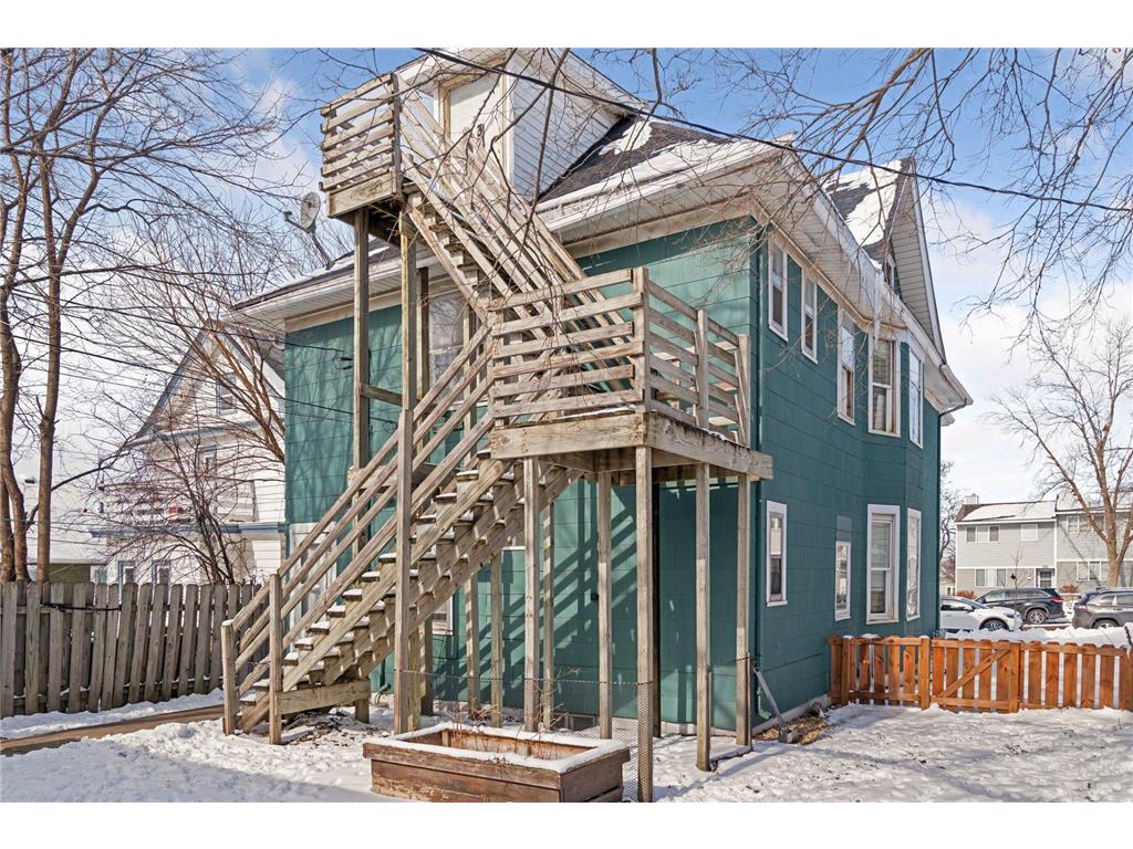 694 Central Avenue W Saint Paul MN 55104 7022763 image44