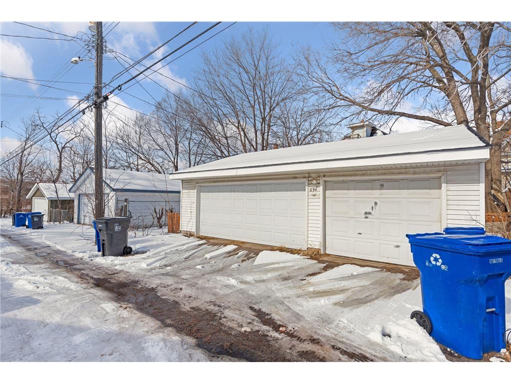 694 Central Avenue W Saint Paul MN 55104 7022763 image47