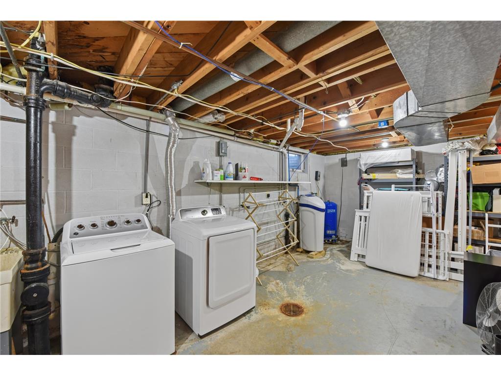 694 Glover Road Troy Twp WI 54022 7050738 image22