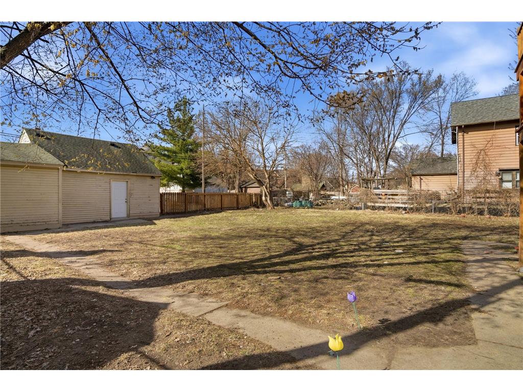 694 Marshall Avenue Saint Paul MN 55104 7074742 image14