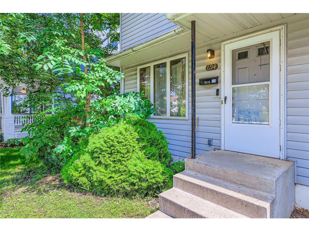 694 Smith Avenue S Saint Paul MN 55107 6776675 image1