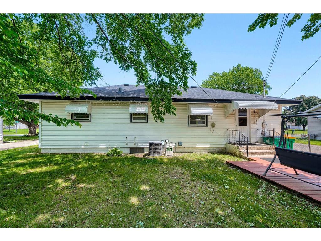 6943 Logan Avenue N Brooklyn Center MN 55430 7067376 image26