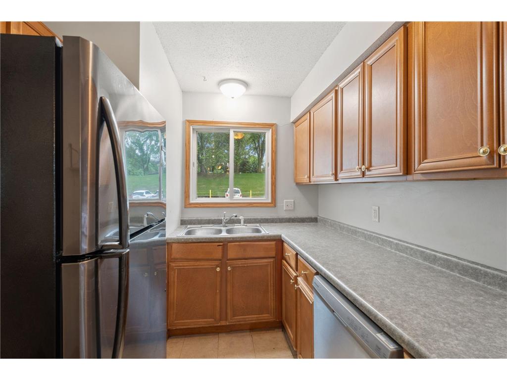 695 E Burnsville Parkway #19 Burnsville MN 55337 7022540 image20