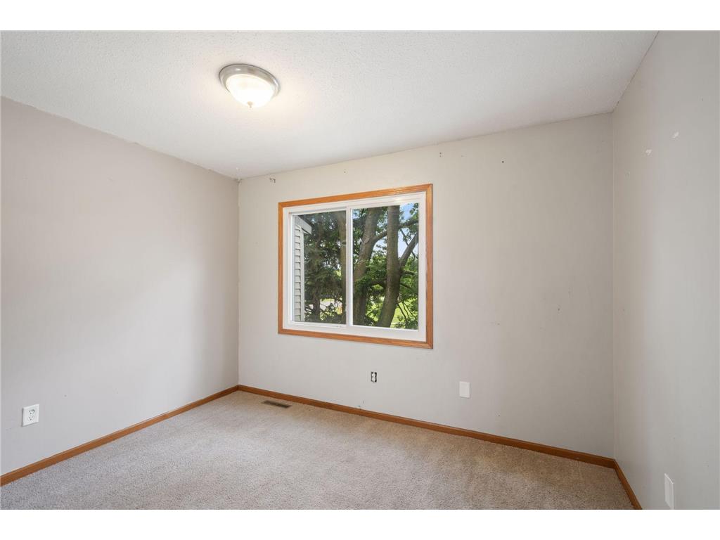 695 E Burnsville Parkway #19 Burnsville MN 55337 7042843 image10