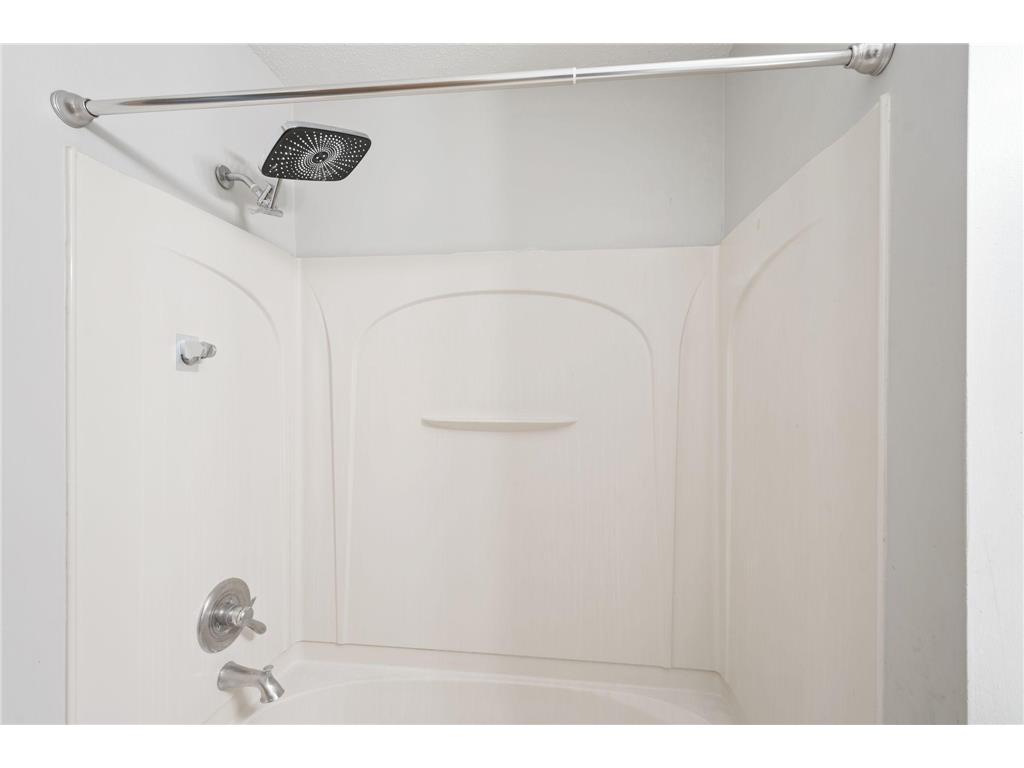 695 E Burnsville Parkway #19 Burnsville MN 55337 7042843 image15