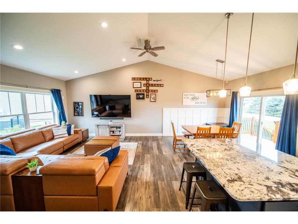 695 Marcus Pl NE Byron MN 55920 7069001 image3