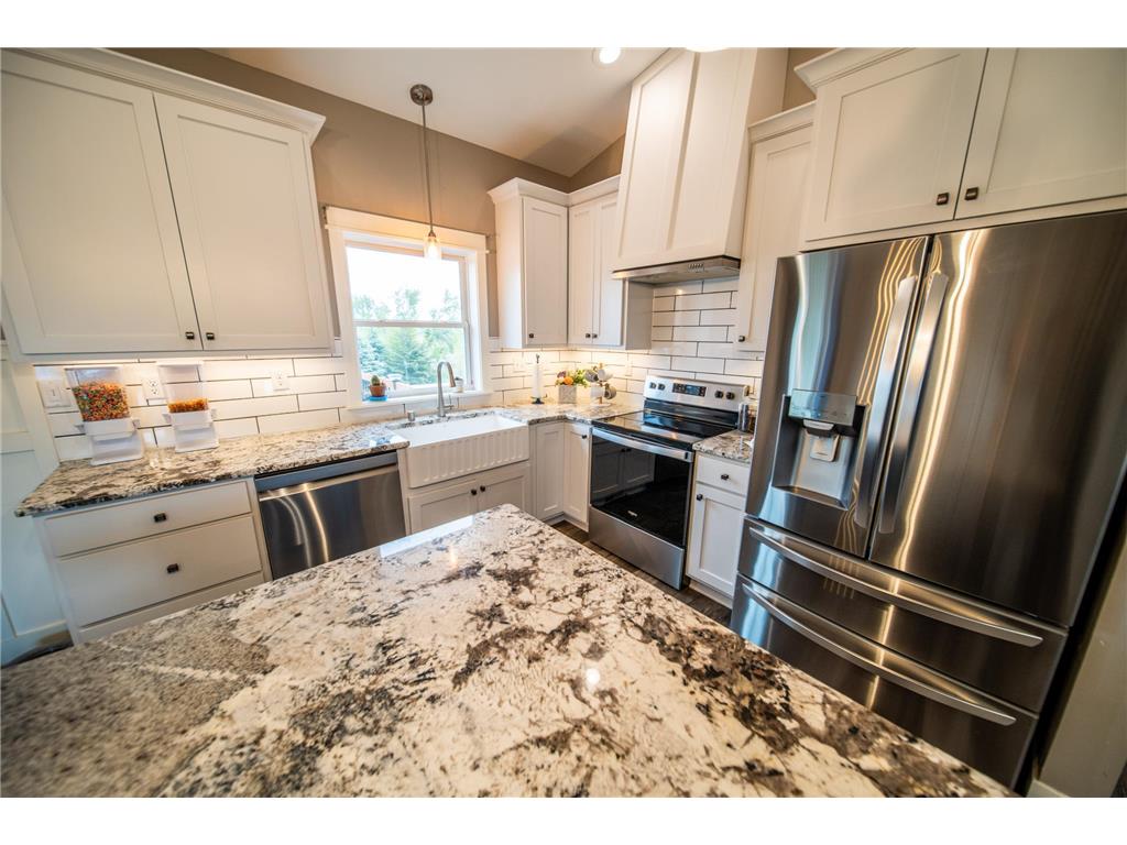 695 Marcus Pl NE Byron MN 55920 7069001 image6