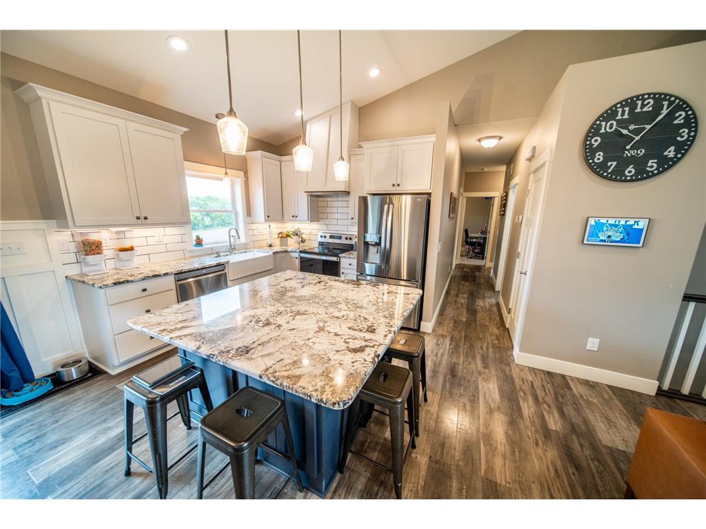 695 Marcus Pl NE Byron MN 55920 7069001 image8