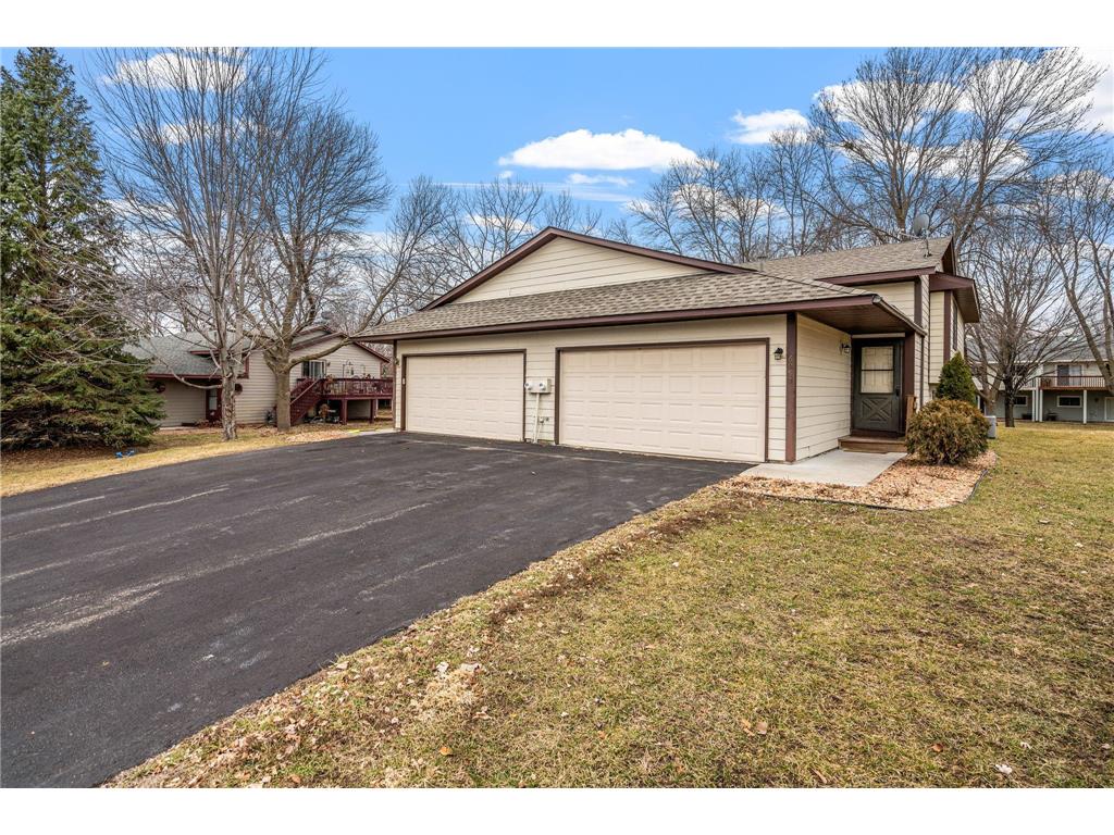 6950 Chaparral Lane, Chanhassen, MN, 55317 MLS 8020793 Edina Realty