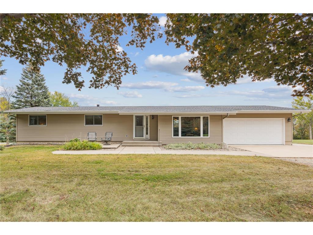 696 Baker Lane Hudson Twp WI 54016 6618018 image1