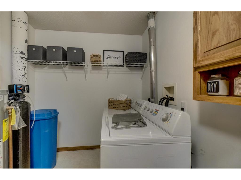 696 Monn Avenue Vadnais Heights MN 55127 7081236 image12
