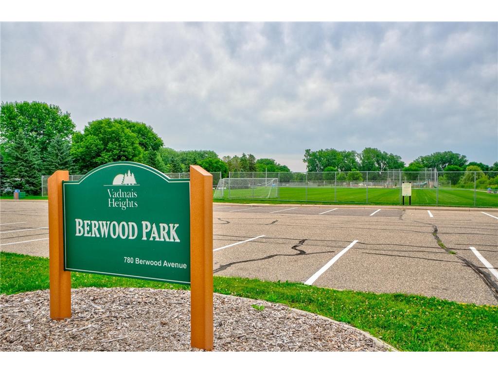 696 Monn Avenue Vadnais Heights MN 55127 7081236 image14