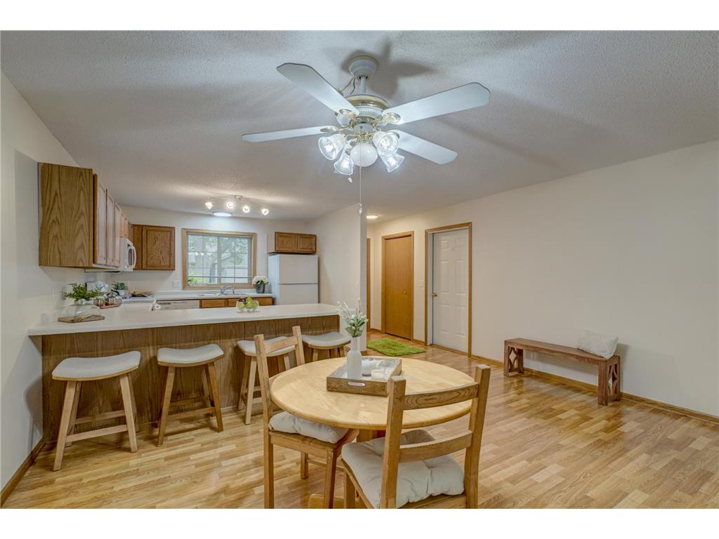 696 Monn Avenue Vadnais Heights MN 55127 7081236 image2